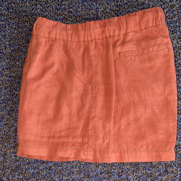 Ann Taylor LOFT linen shorts in beautiful cinnamon color. - Picture 8 of 8